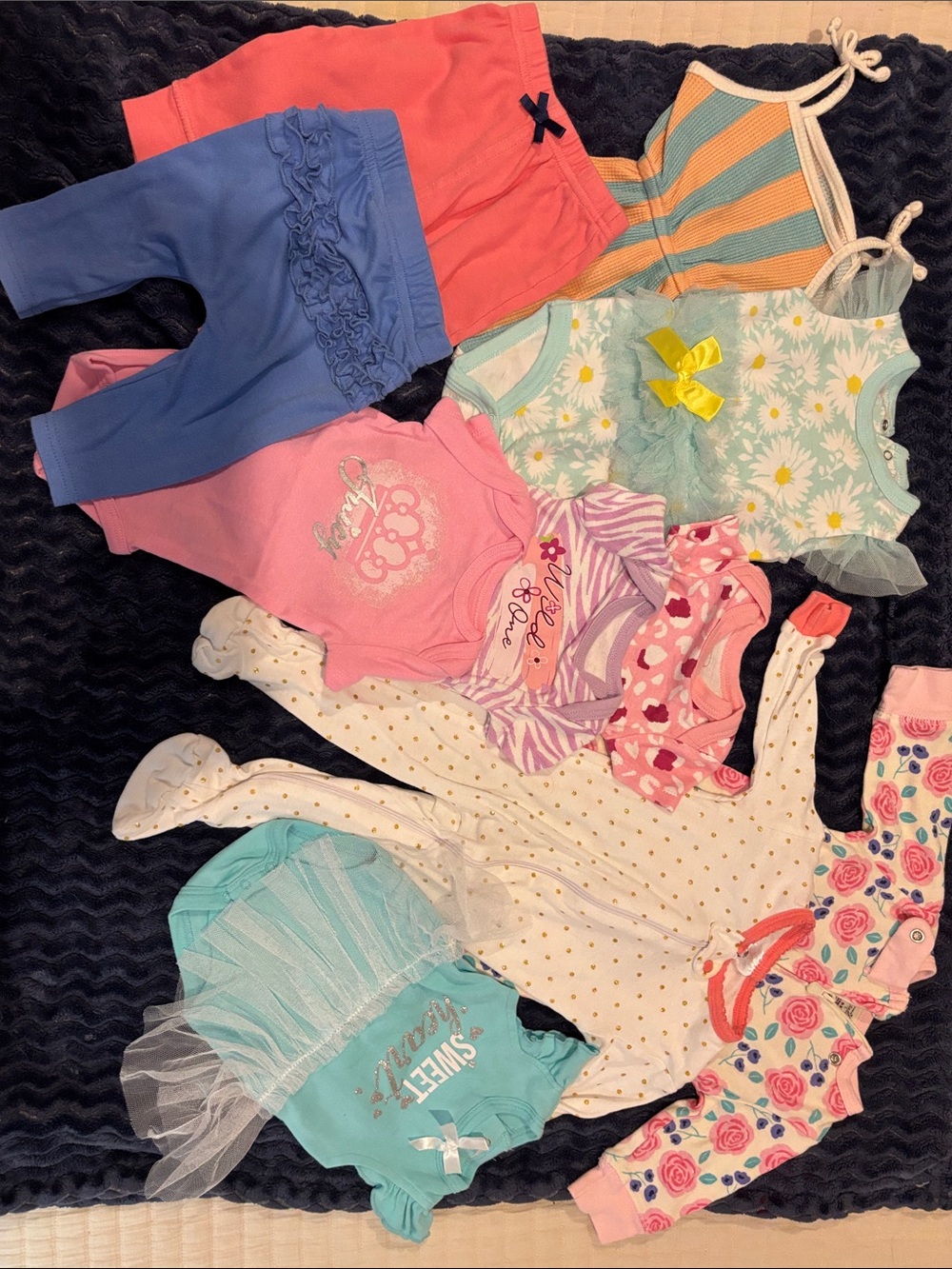 Baby Girl Mixed Clothing Lot - Floral, Daisy & Pink Pieces 0-3/3 months.